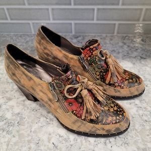 RARE L'Artiste Studalena Flowered Soft Leather Heeled Shoes Tan/multi colored